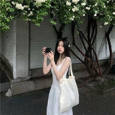 这个女配有点甜